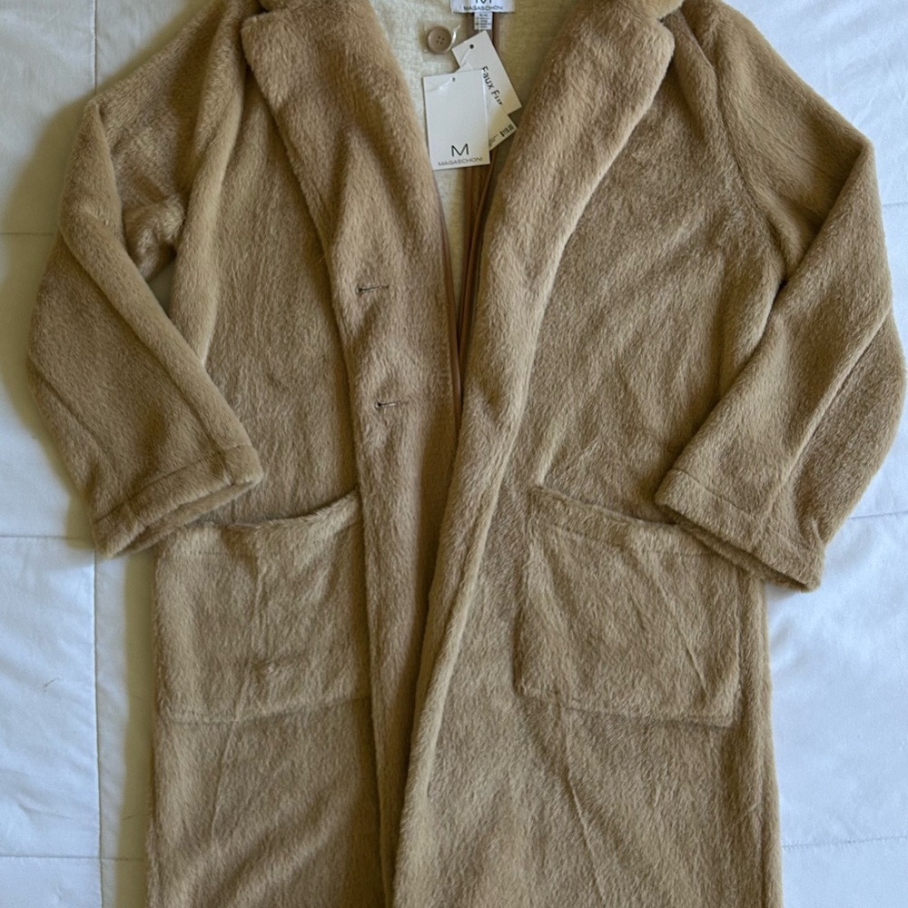 NEW WITY TAGS women’s tan faux fur coat